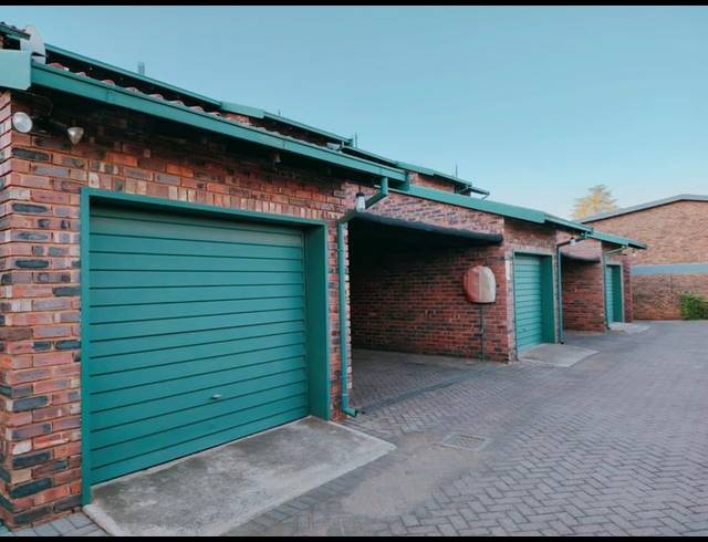 3 BEDROOM TOWNHOUSE FOR SALE IN LYTTELTON